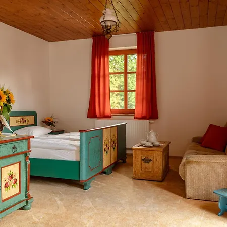 Ztraceny Mlyn Slapy (Prague-West)